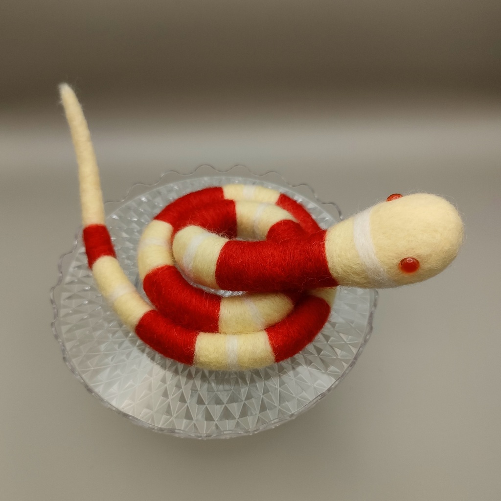 羊毛ヘビ〜ず(アルビノミルク大③)