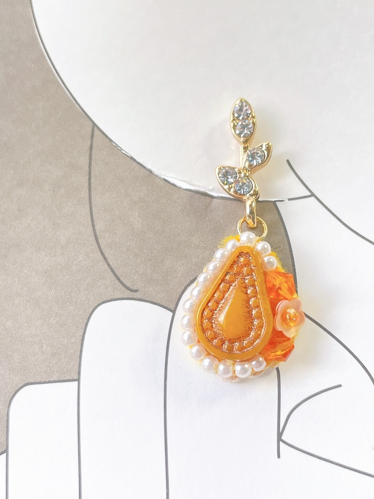 【ピアス】ティアドロップの耳飾り No.9 | tefutefu no niwa BOOTH店