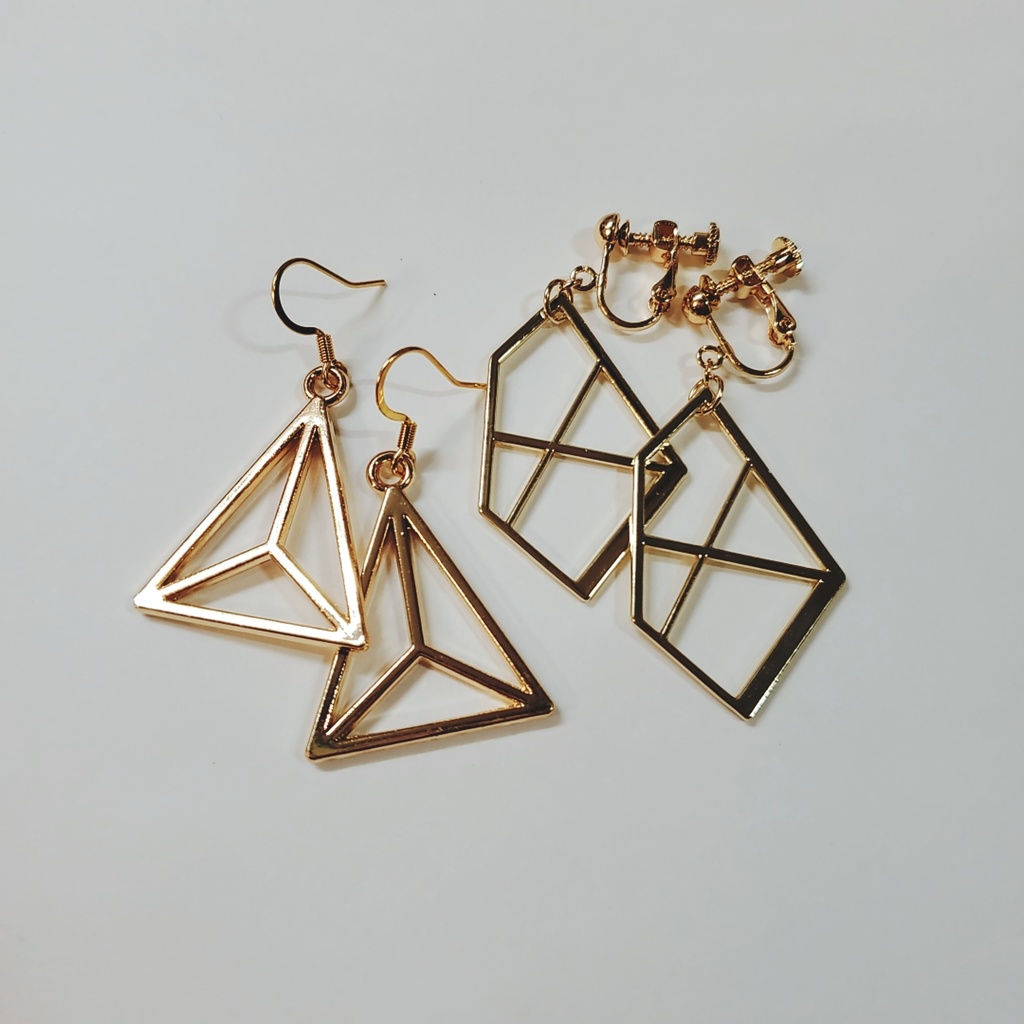 シンプル 幾何学ピアス イヤリング Iron Out Booth