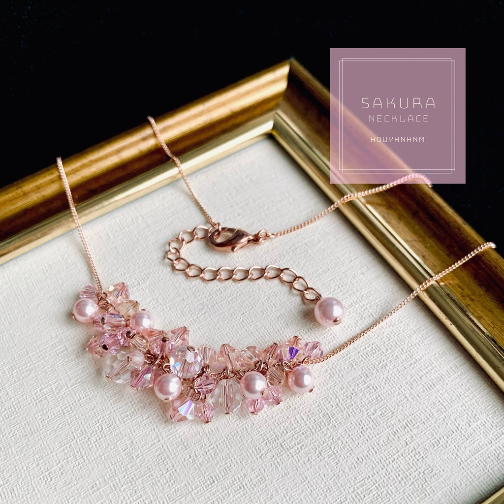 Sakura-colored accessories (pink gold)