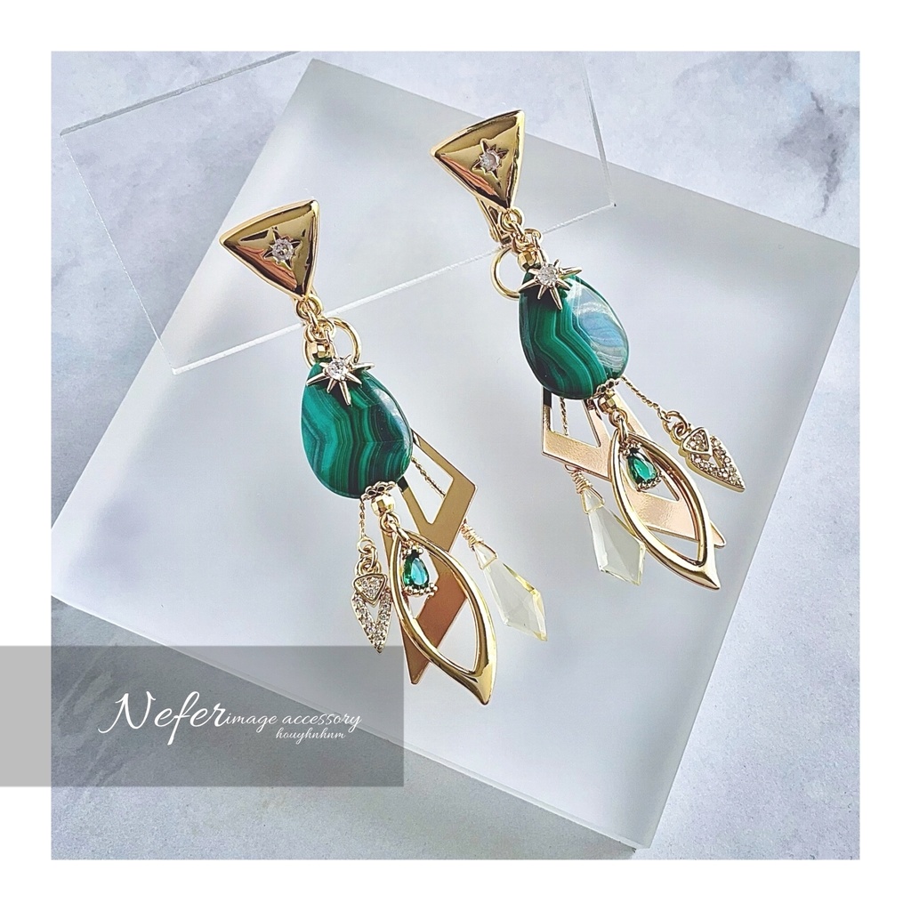 ネフェルイメージ ピアス