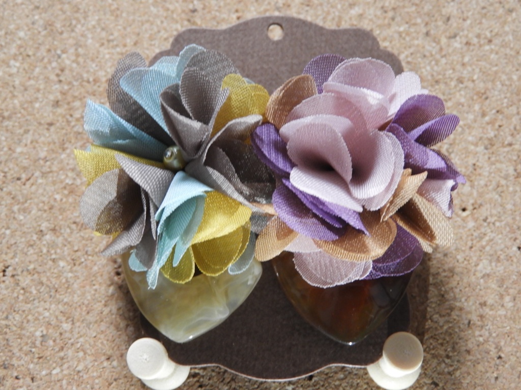 進撃の巨人　モブリット×ハンジ　イヤリング