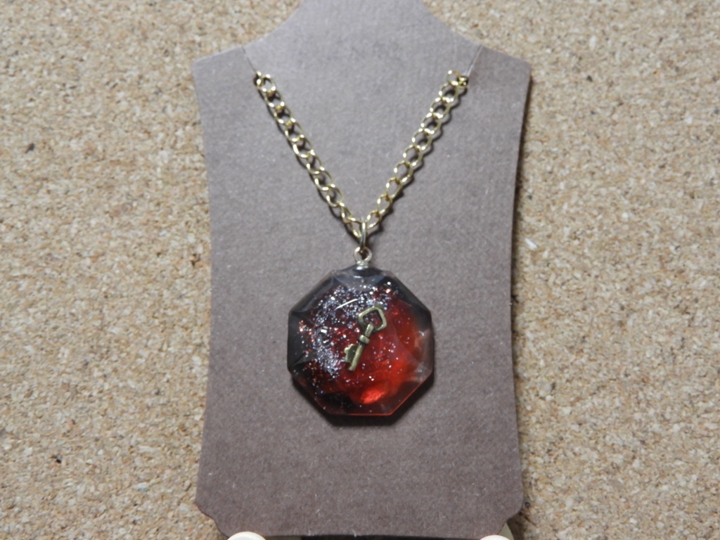 進撃の巨人　エレン　ネックレス