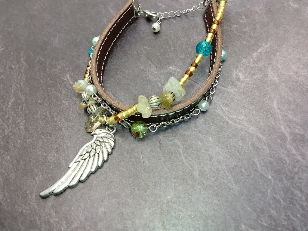 進撃の巨人 エルヴィン ブレスレット