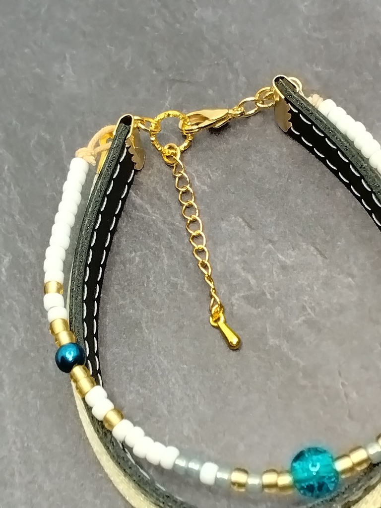 進撃の巨人 アニ マーレ 女型の巨人 ブレスレット