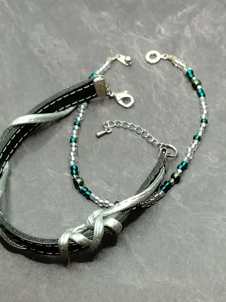 進撃の巨人 リヴァイ ブレスレット