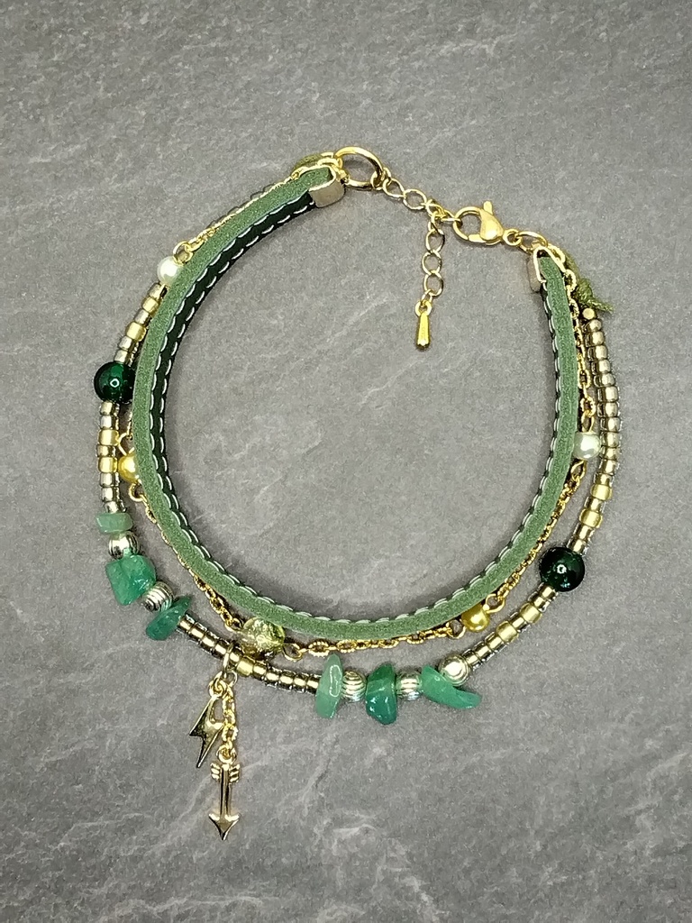 進撃の巨人 モブリット ブレスレット