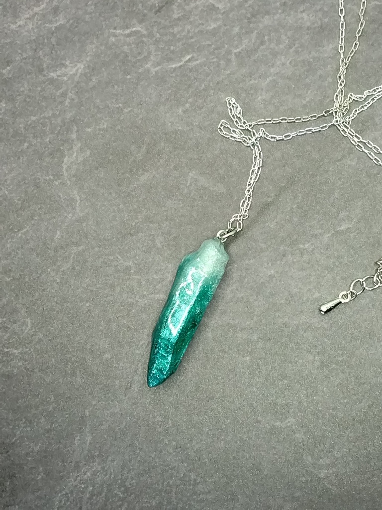 進撃の巨人 ネックレス