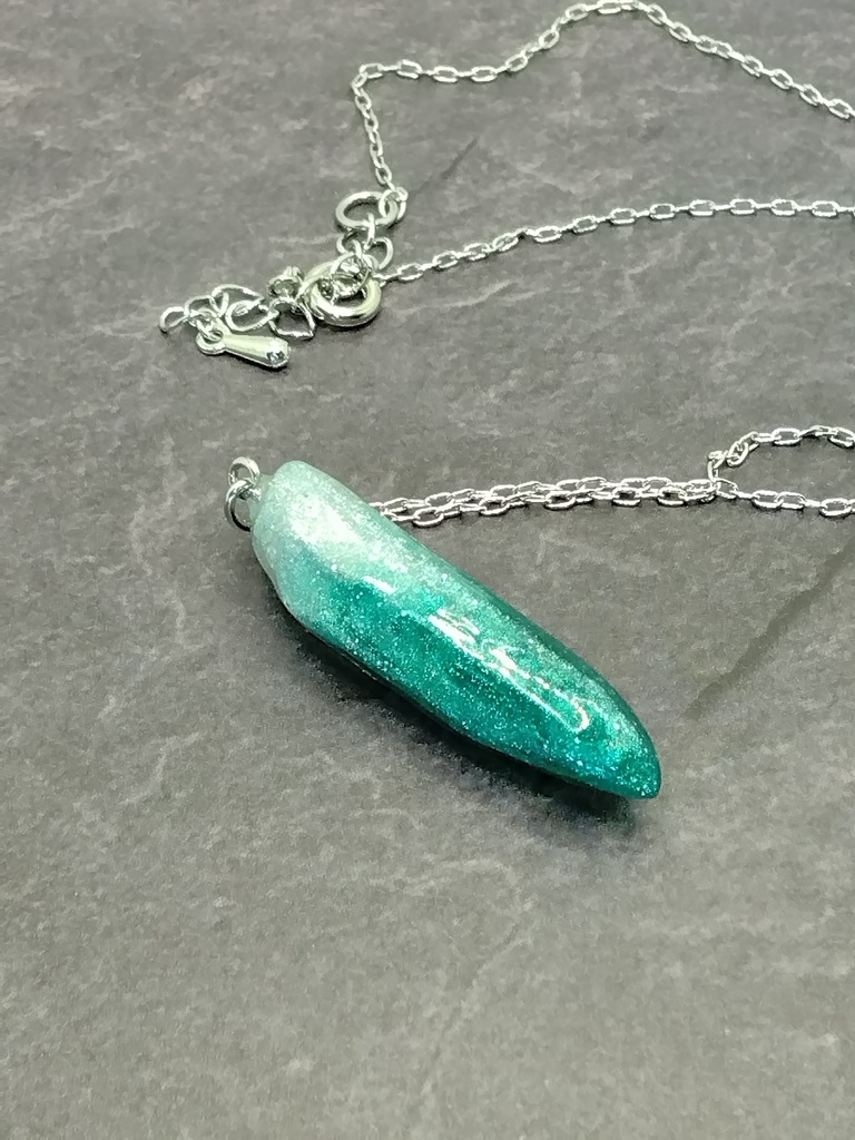 進撃の巨人 ネックレス