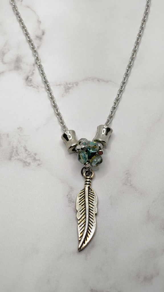 進撃の巨人 リヴァイ ネックレス