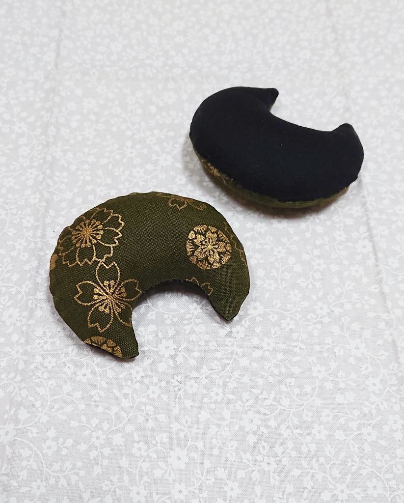 もちマスあごまくら