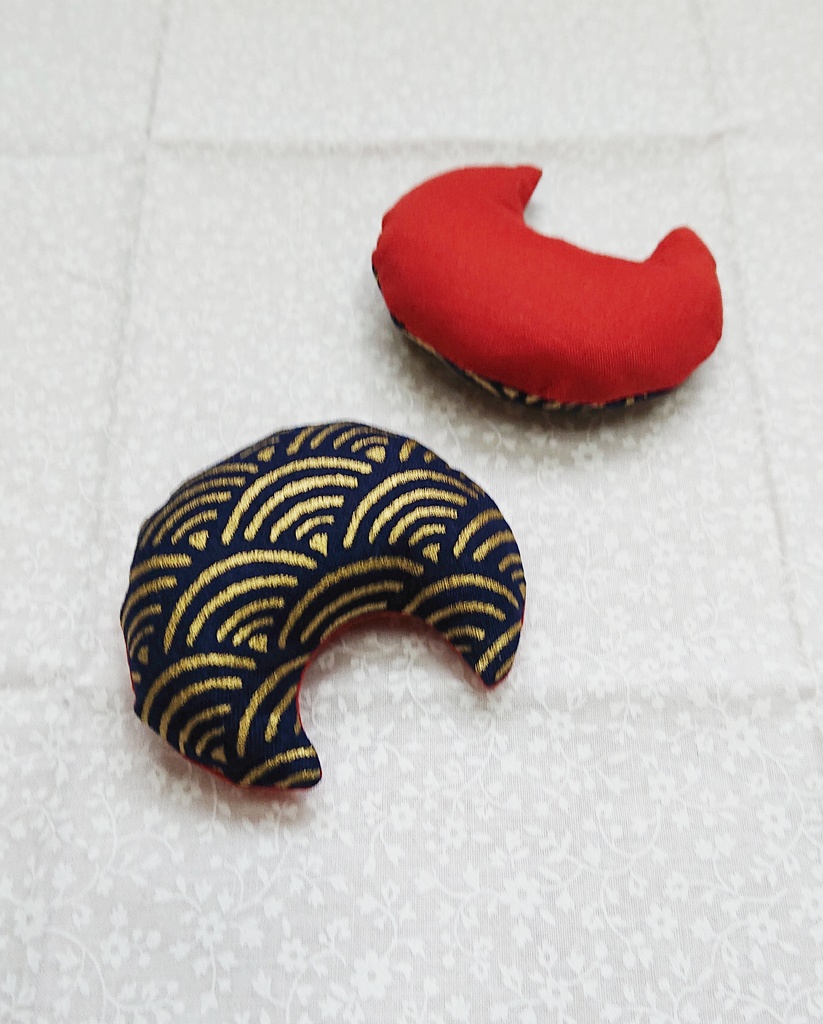 もちマスあごまくら