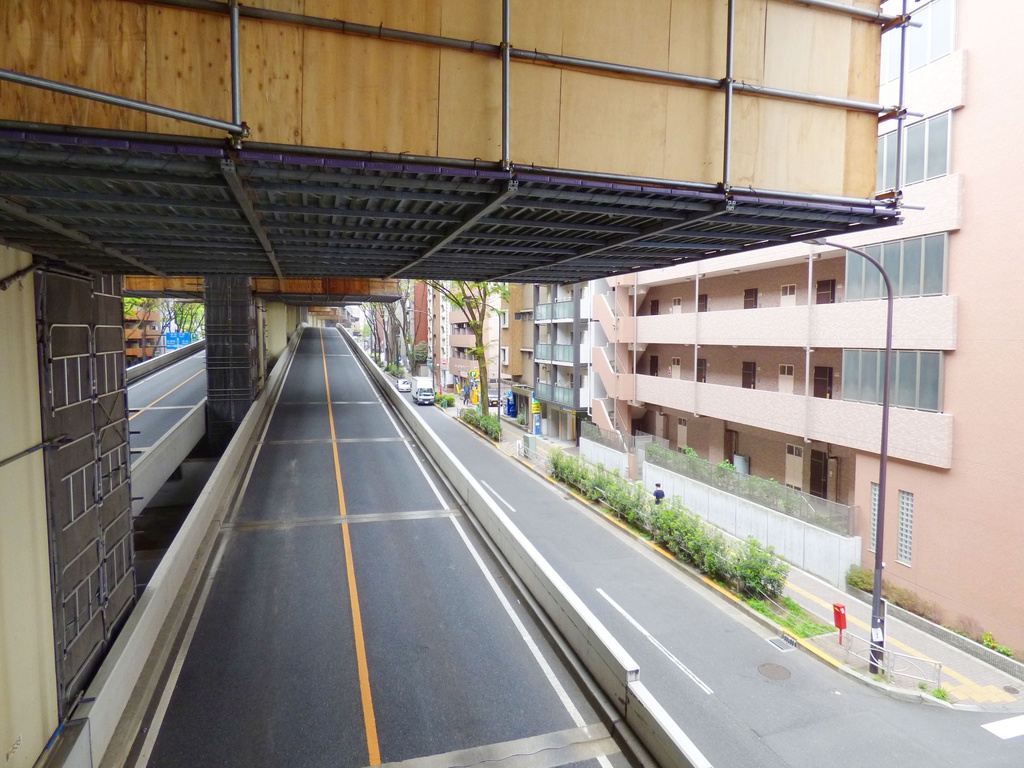 Z市マンション2(ハイパース&望遠)