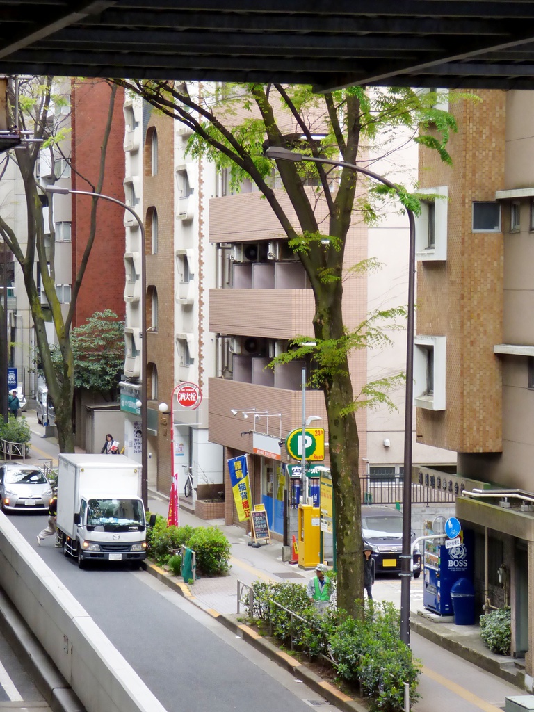 Z市マンション2(ハイパース&望遠)