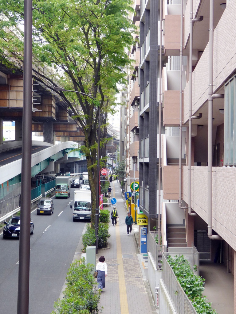 Z市マンション2(ハイパース&望遠)