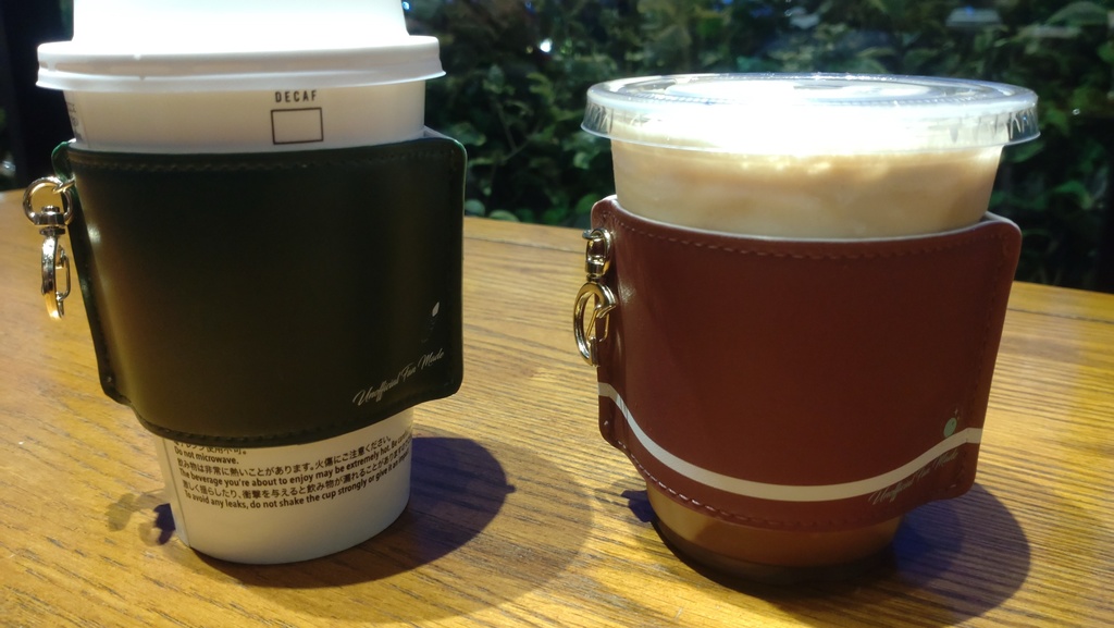 人格イラスト風カップスリーブ