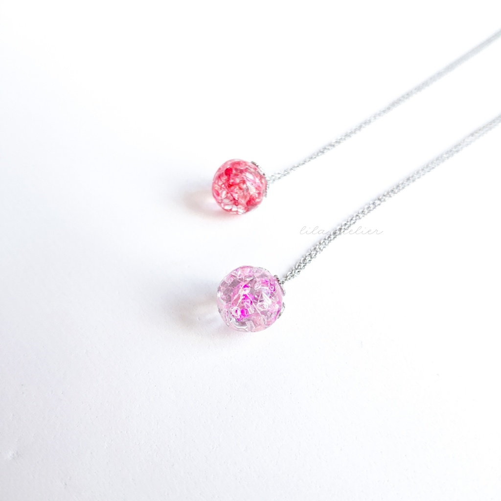 かすみ珠【紅】ペンダント(金属アレルギー対応)