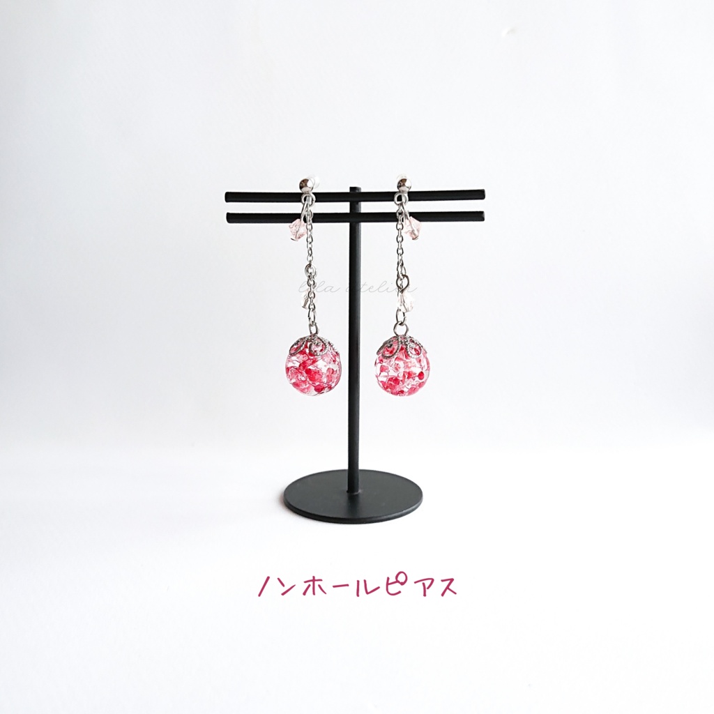 かすみ珠【紅】ロングチェーンピアス/イヤリング(金属アレルギー対応)