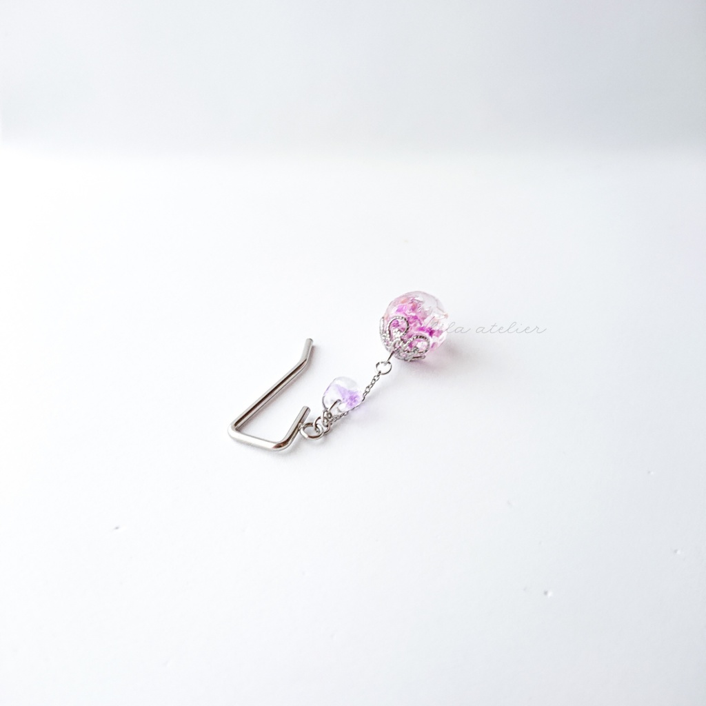 かすみ珠【紫】ポニーフック(金属アレルギー対応)