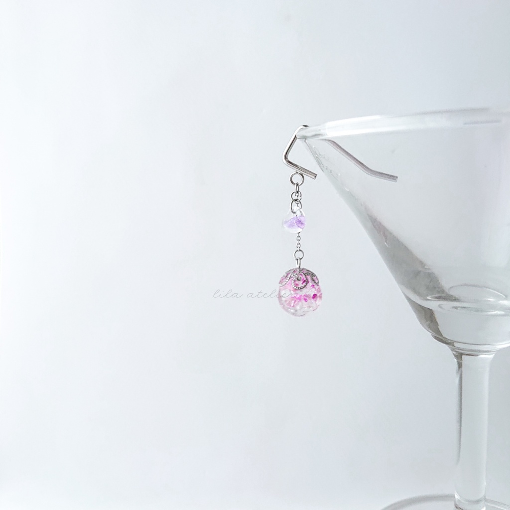 かすみ珠【紫】ポニーフック(金属アレルギー対応)