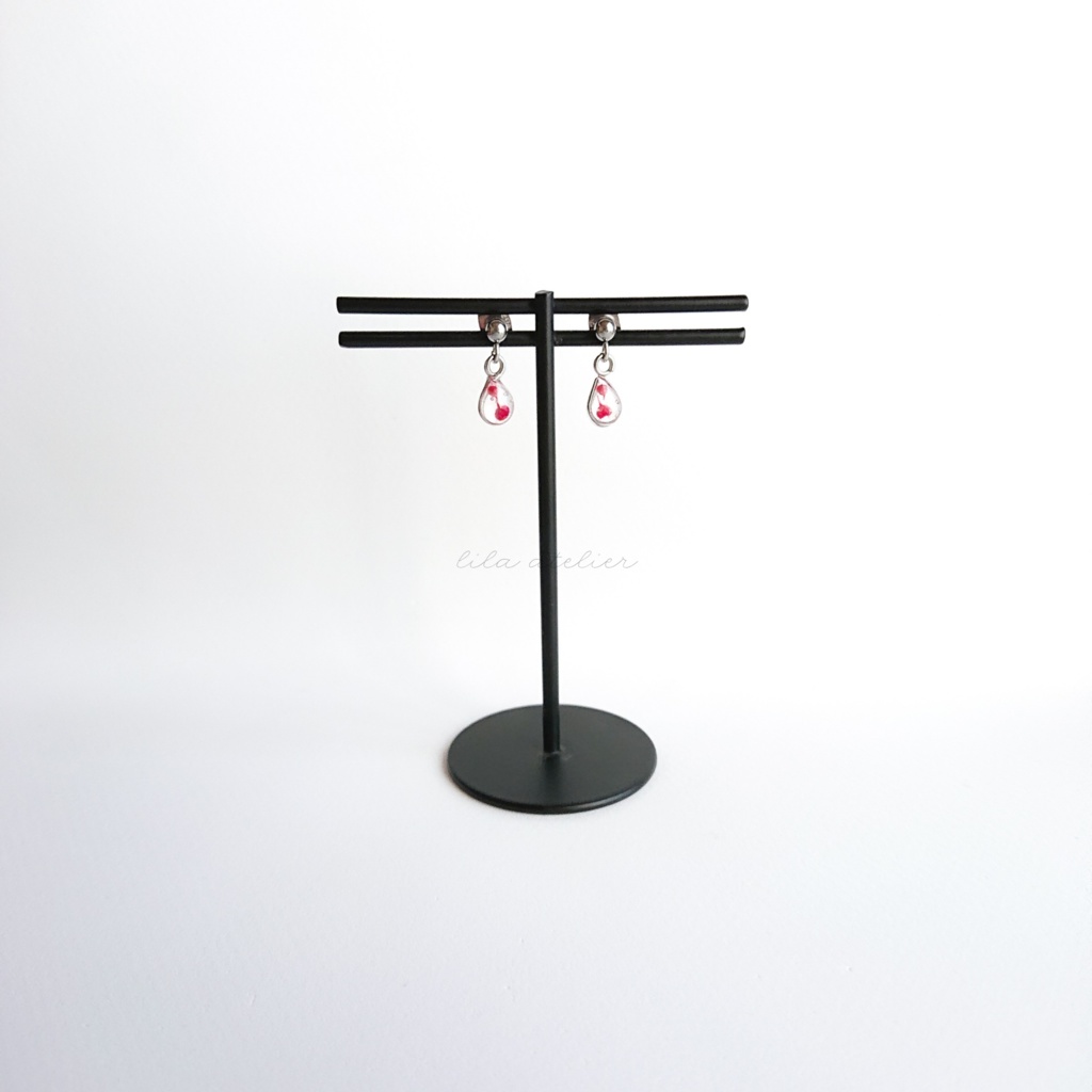 かすみ雫【紅】ピアス/イヤリング(金属アレルギー対応)