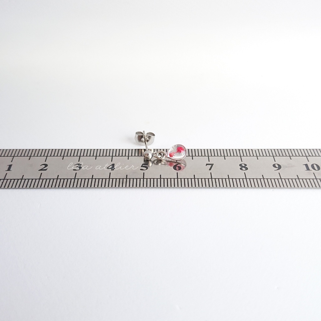 かすみ雫【紅】ピアス/イヤリング(金属アレルギー対応)