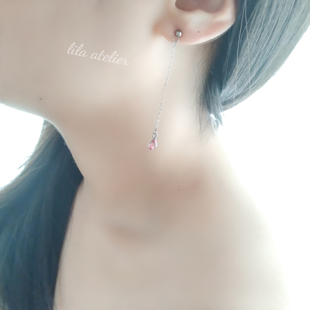 かすみ雫【紅】ロングチェーンピアス/イヤリング(金属アレルギー対応)