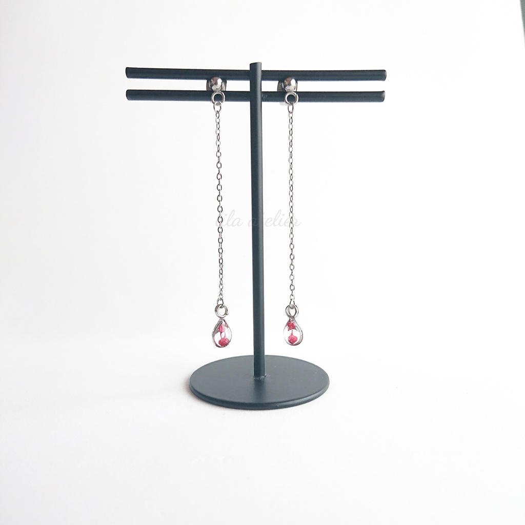 かすみ雫【紅】ロングチェーンピアス/イヤリング(金属アレルギー対応)