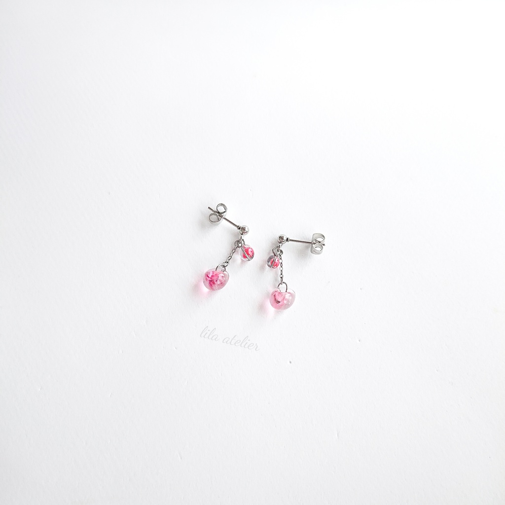 かすみ粒と硝子雫【紅】ピアス/イヤリング(金属アレルギー対応)