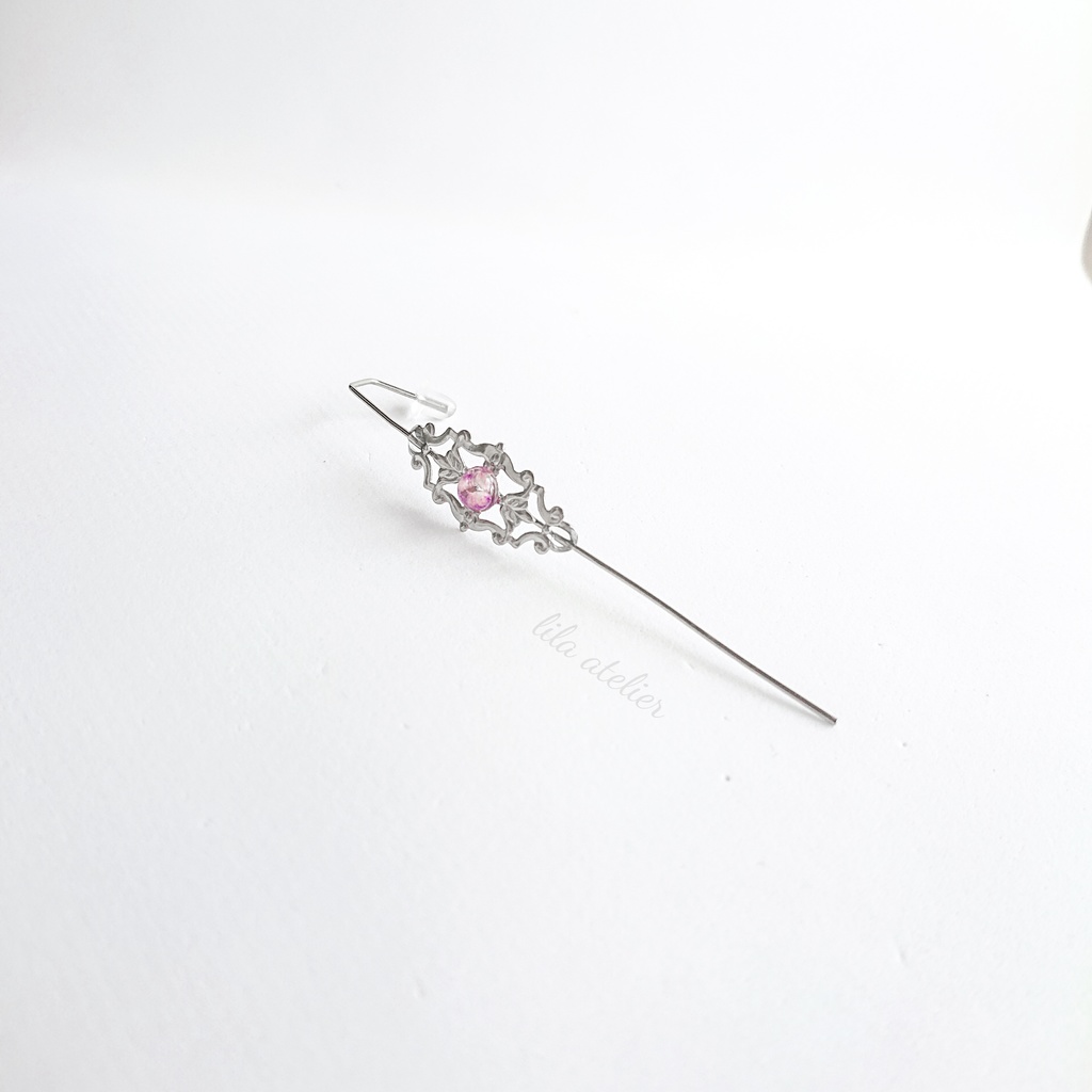 《片耳用》かすみ水中花細工【紫】イヤーラップクローラーフックピアス(金属アレルギー対応)