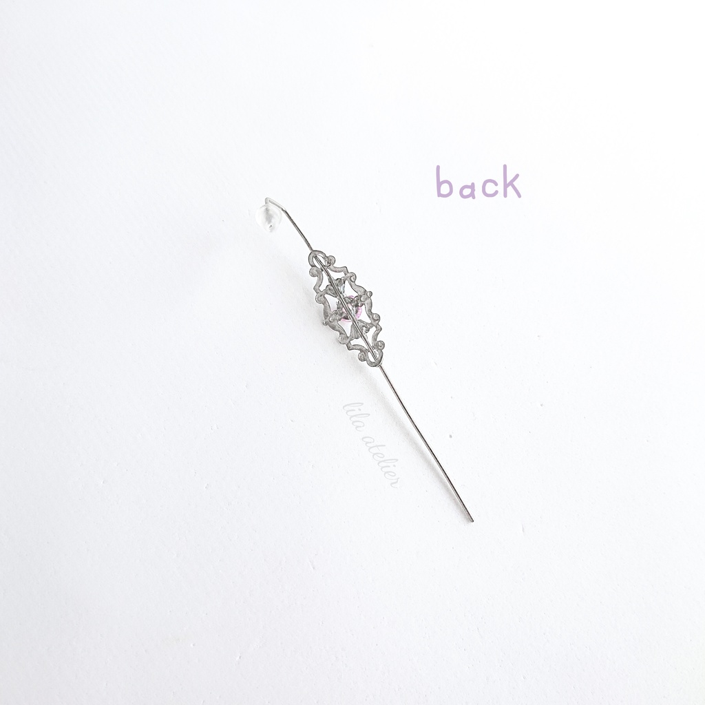 《片耳用》かすみ水中花細工【紫】イヤーラップクローラーフックピアス(金属アレルギー対応)