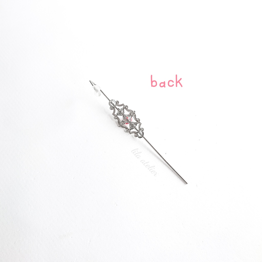 《片耳用》かすみ水中花細工【紅】イヤーラップクローラーフックピアス(金属アレルギー対応)