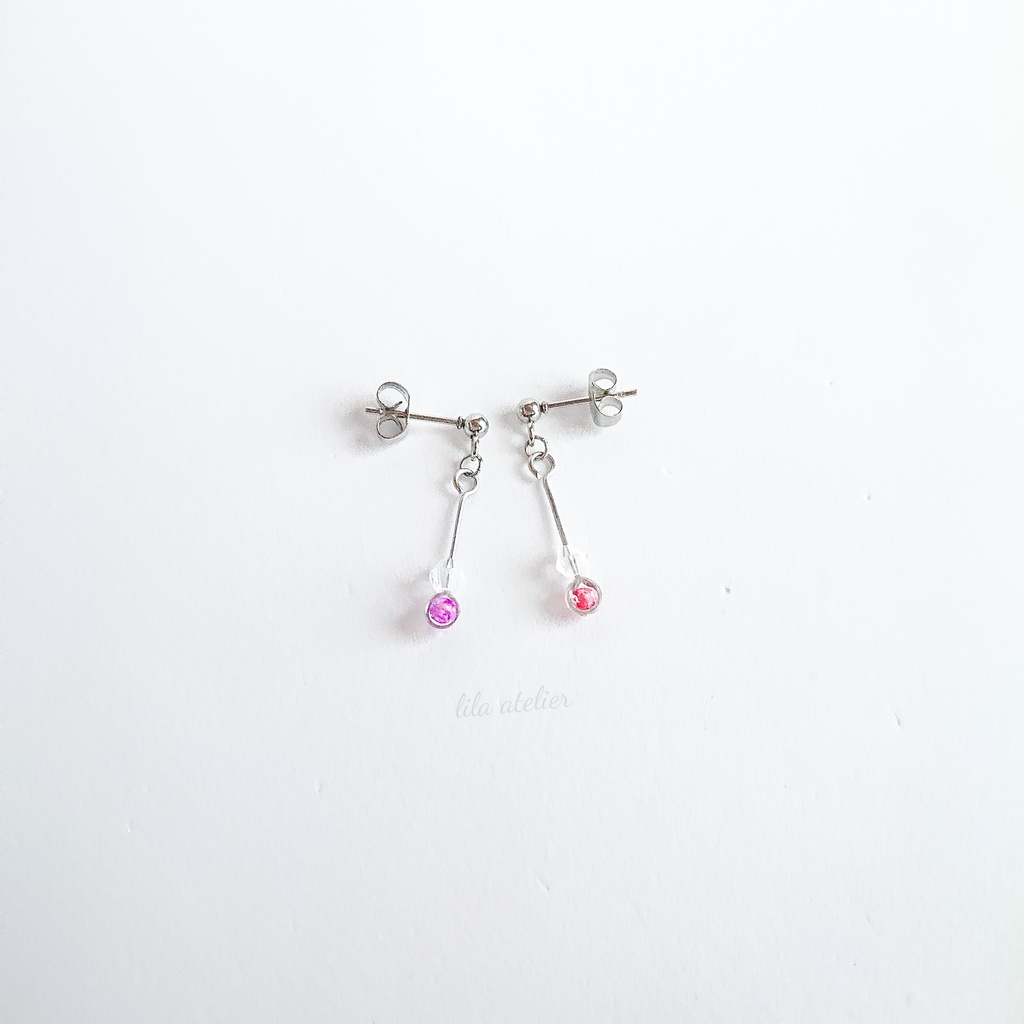 かすみ粒【紫】ロングピアス/イヤリング(金属アレルギー対応)