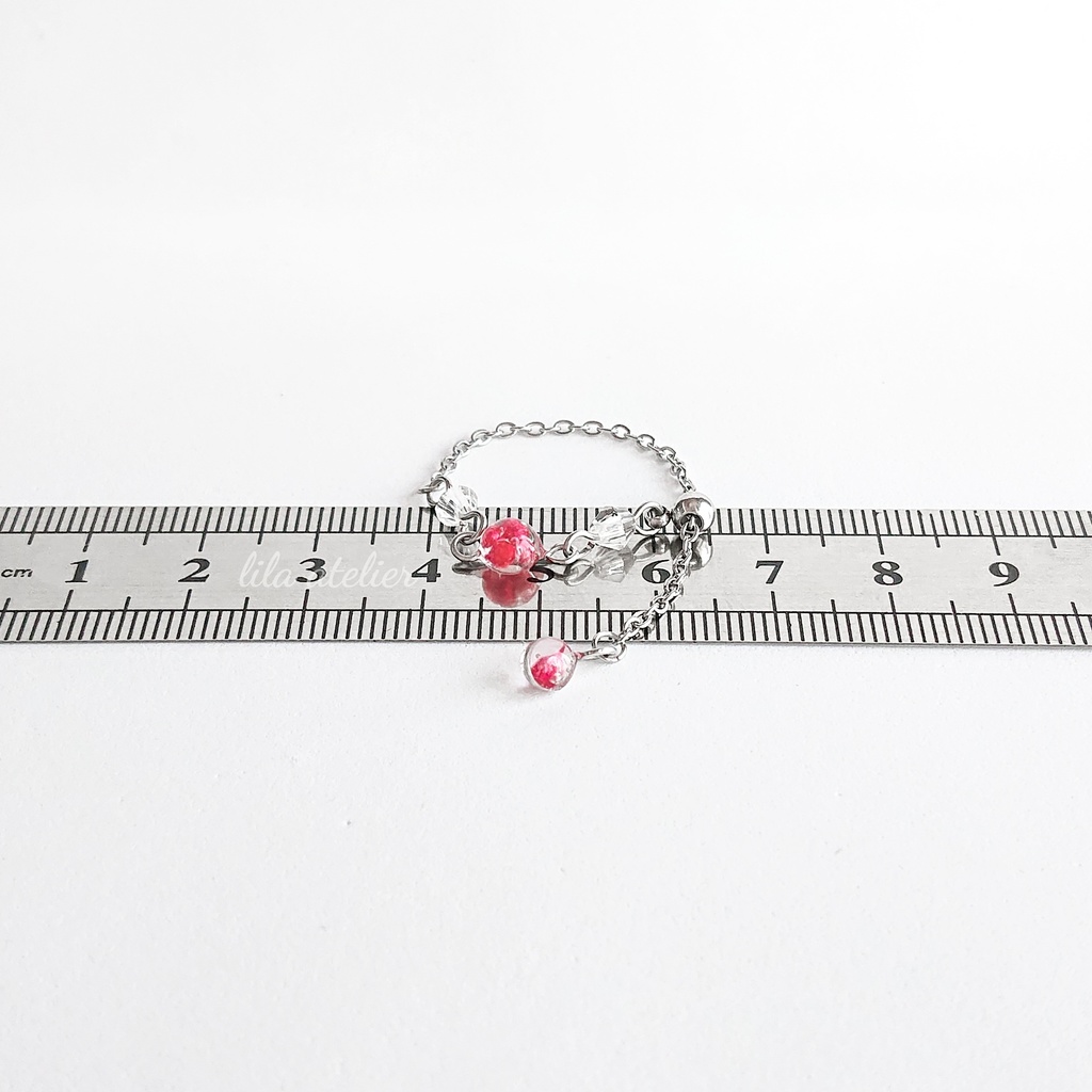 かすみ水中花と粒【紅】チェーンリング(金属アレルギー対応)