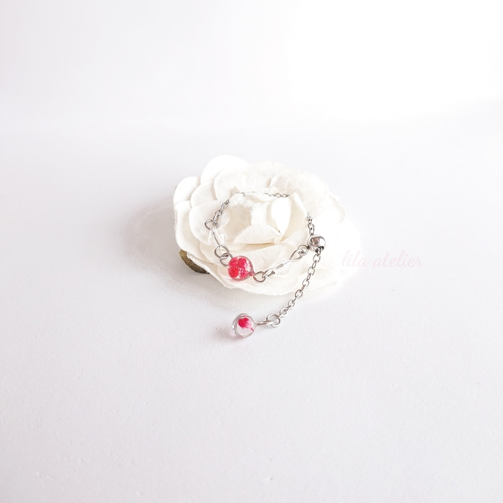 かすみ水中花と粒【紅】チェーンリング（金属アレルギー対応）