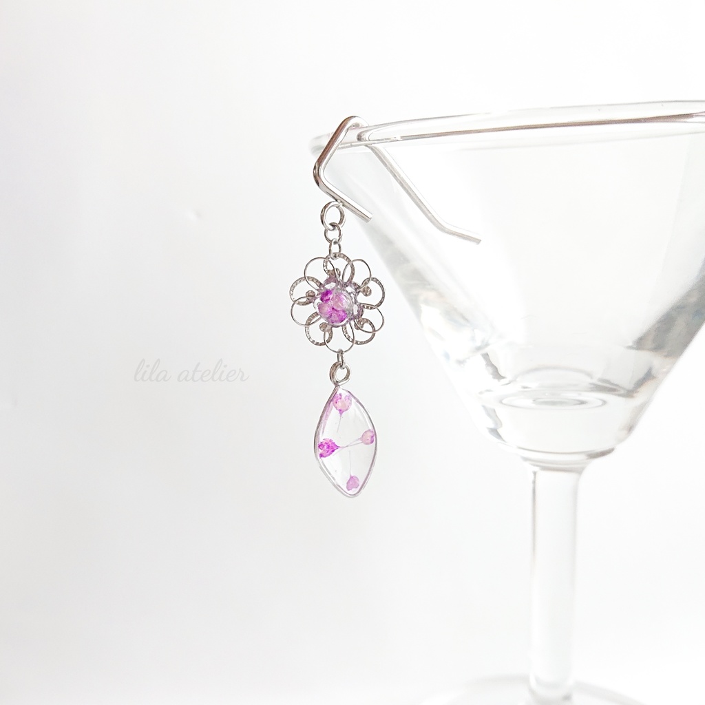 かすみ銀花と葉【紫】ポニーフック(金属アレルギー対応)