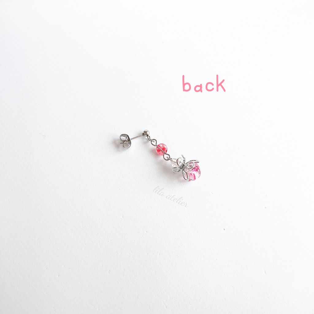 かすみ水中花と硝子花【紅】ピアス/イヤリング(金属アレルギー対応)