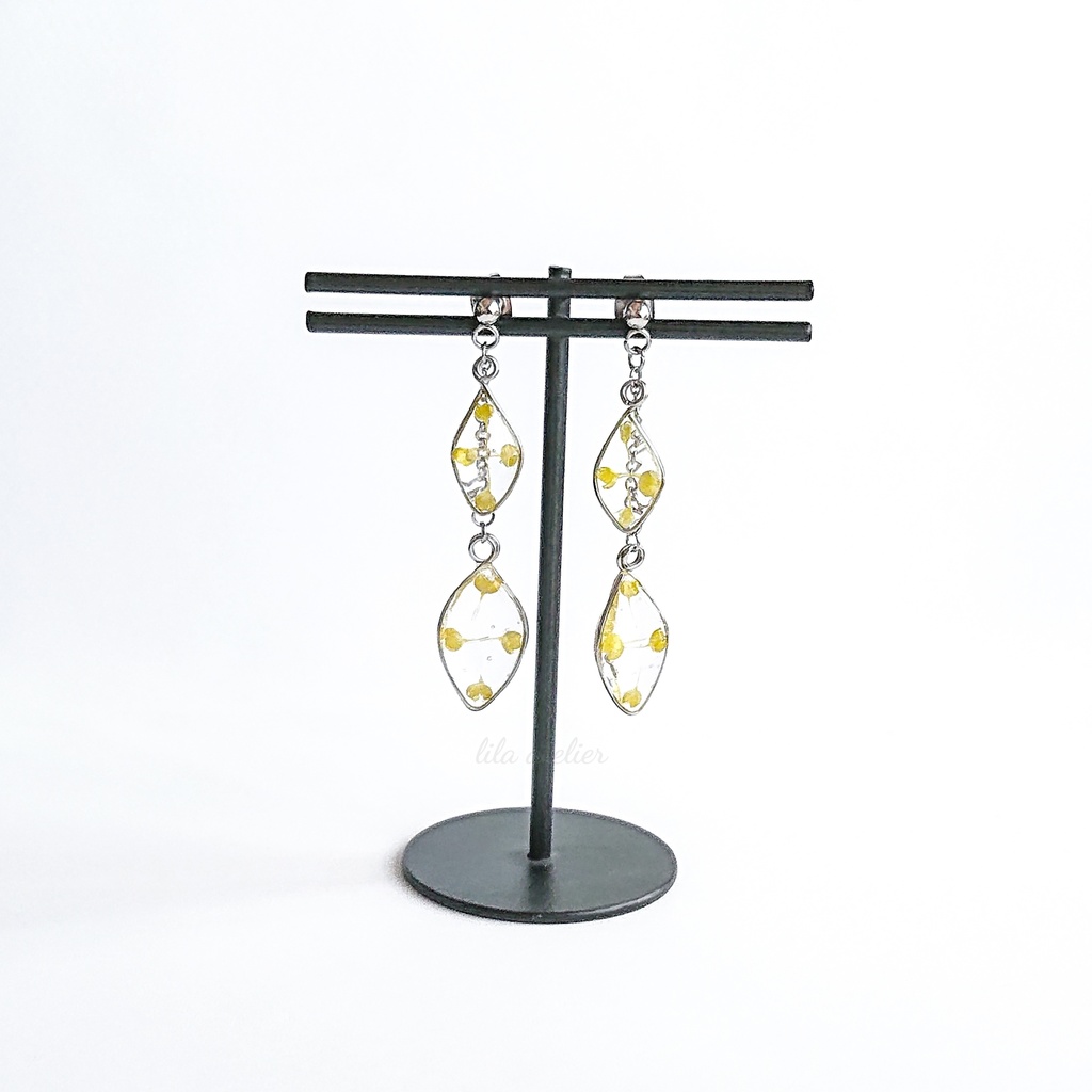 かすみ双葉【翠】ピアス/イヤリング(金属アレルギー対応)