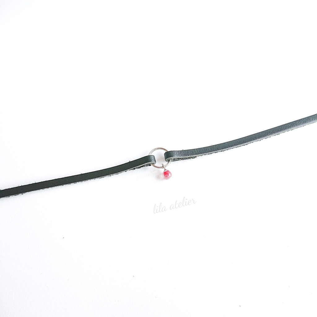 かすみ粒【紅】チョーカー(金属アレルギー対応)