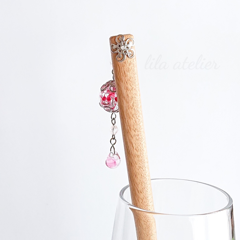 かすみ珠【紅】木製かんざし(金属アレルギー対応)