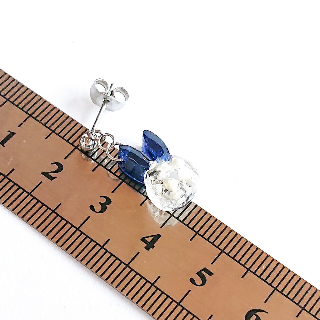 彩りかすみウサギ【夜空】ピアス/イヤリング(金属アレルギー対応)