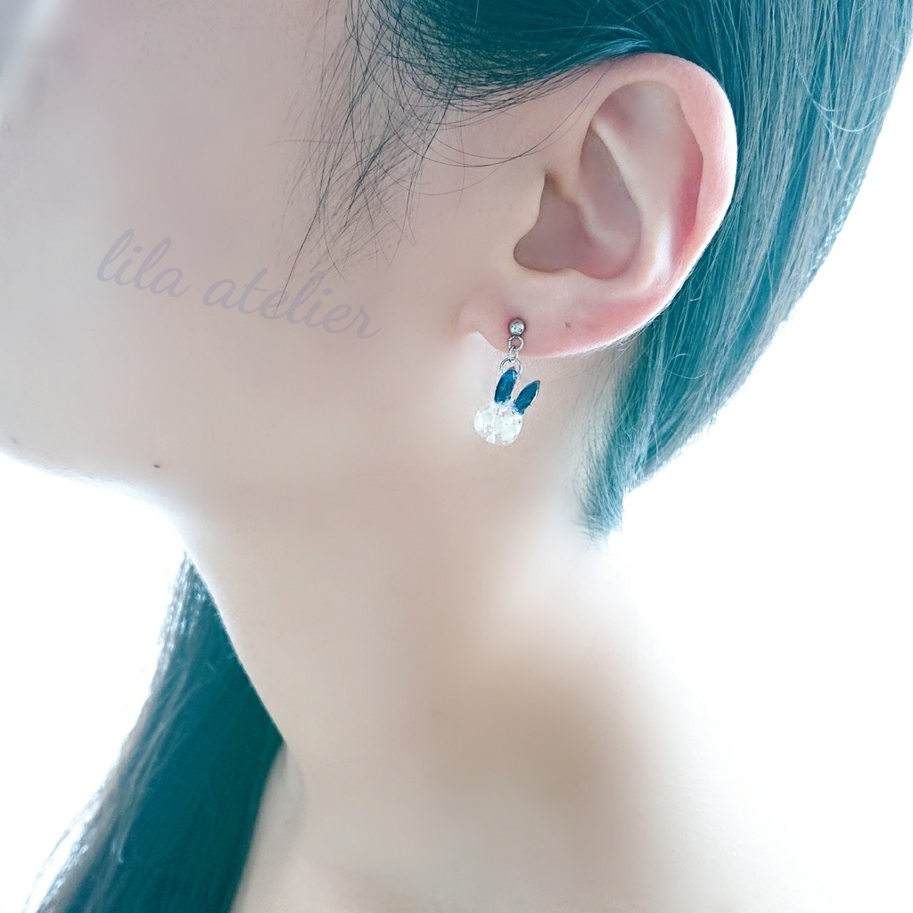 彩りかすみウサギ【夜空】ピアス/イヤリング(金属アレルギー対応)