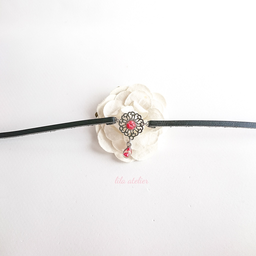 かすみ蔦葛【紅】チョーカー(金属アレルギー対応)