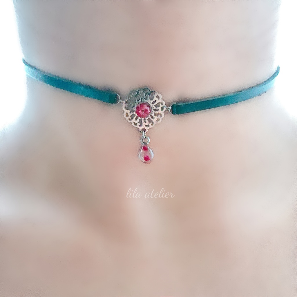 かすみ蔦葛【紅】チョーカー(金属アレルギー対応)