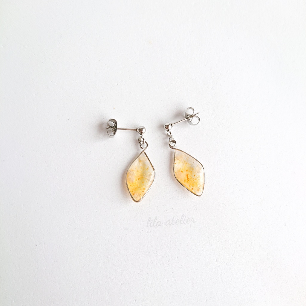 かすみ葉【秋】ピアス/イヤリング(金属アレルギー対応)