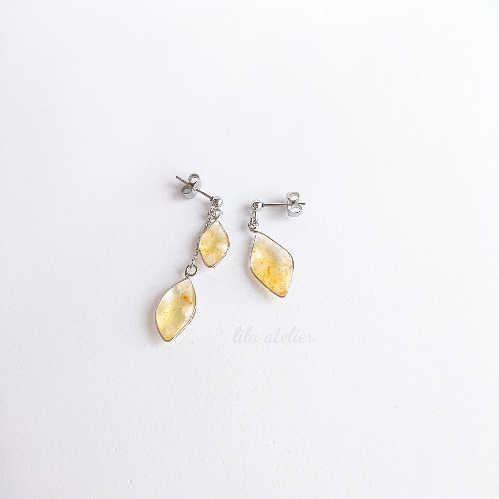 かすみ双葉【秋】ピアス/イヤリング(金属アレルギー対応)