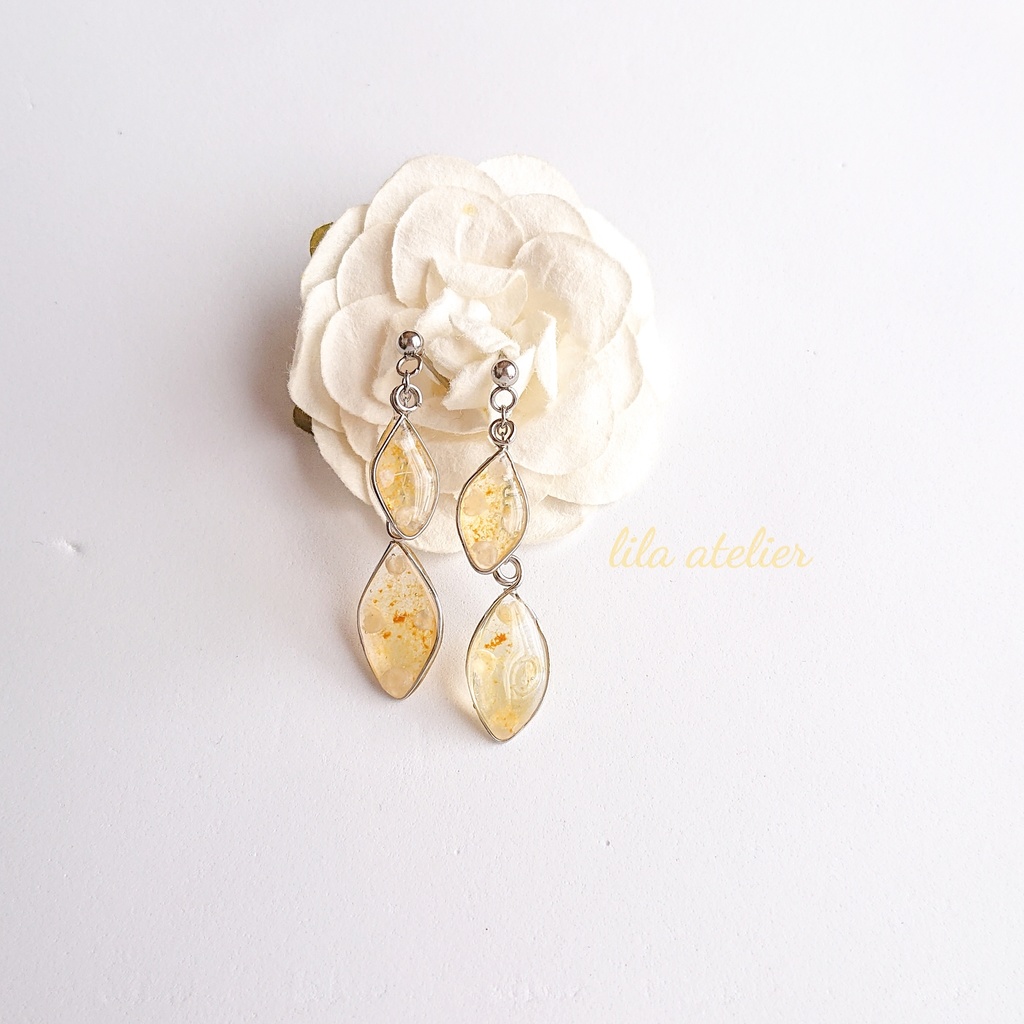 かすみ双葉【秋】ピアス/イヤリング(金属アレルギー対応)