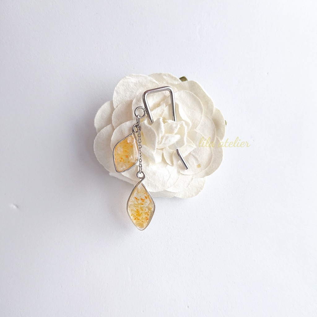 かすみ双葉【秋】ポニーフック(金属アレルギー対応)