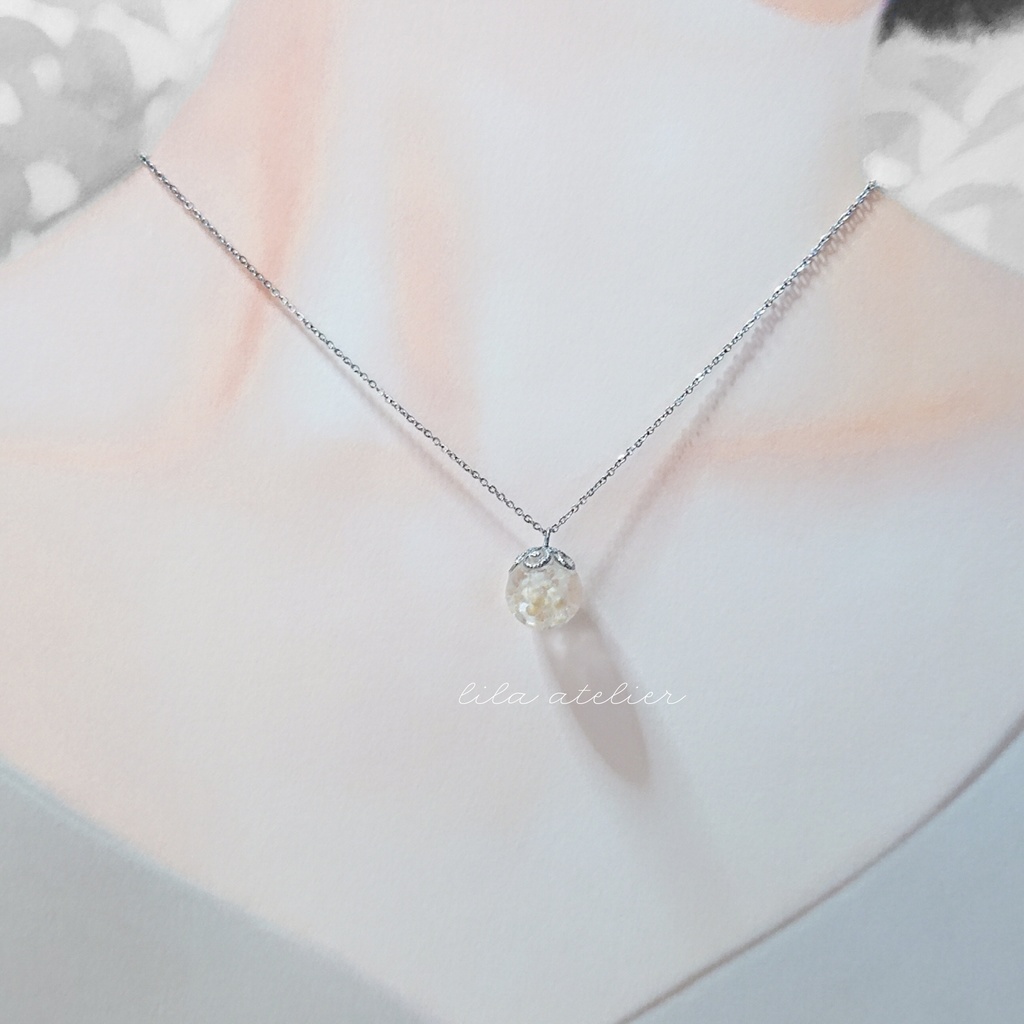 かすみ珠【白】ペンダント(金属アレルギー対応)