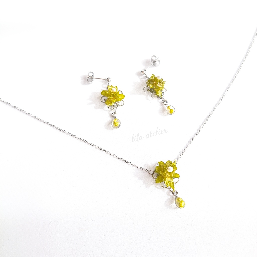 かすみ雫【翠】とミニコーンフラワー ピアス/イヤリング(金属アレルギー対応)